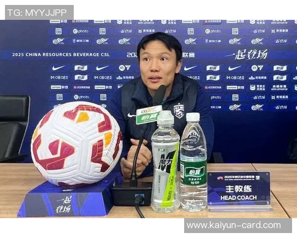 邓卓翔参加A级教练员培训班明年是否执教三镇仍待确认