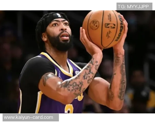 帕金斯对浓眉身材变化的看法：树立榜样保持良好体型的重要性