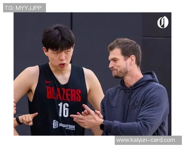 斯普利特谈阿德巴约的威胁中锋需精准站位应对挑战