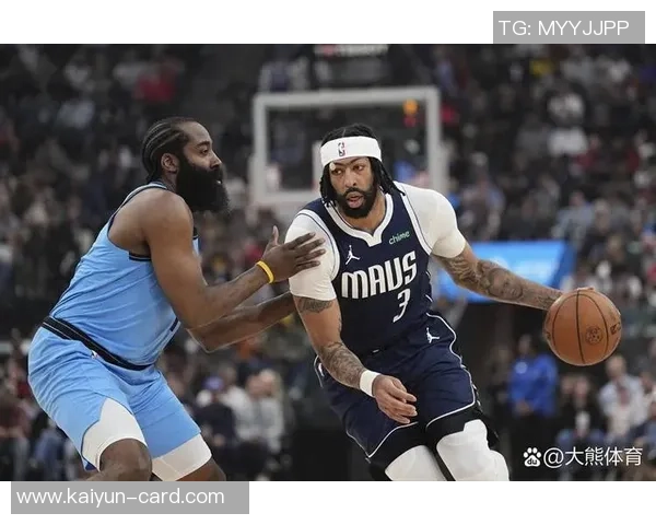 浓眉背靠背砍下30创独行侠生涯新高表现引发热议