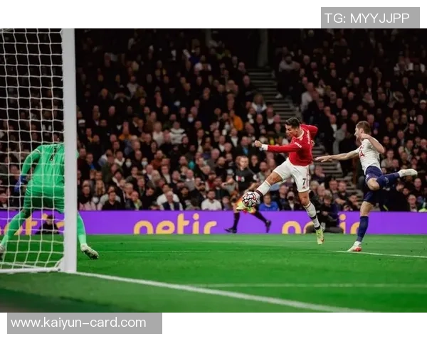 C罗赛后分享倒钩破门精彩瞬间引发球迷热议